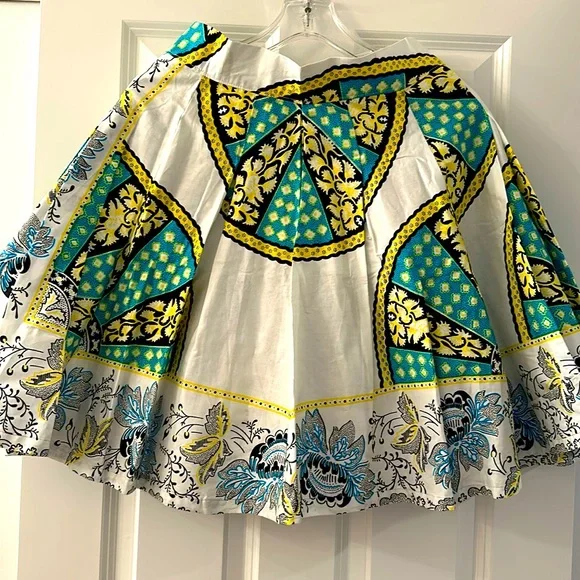 Women’s skirt - Picture 1 of 5